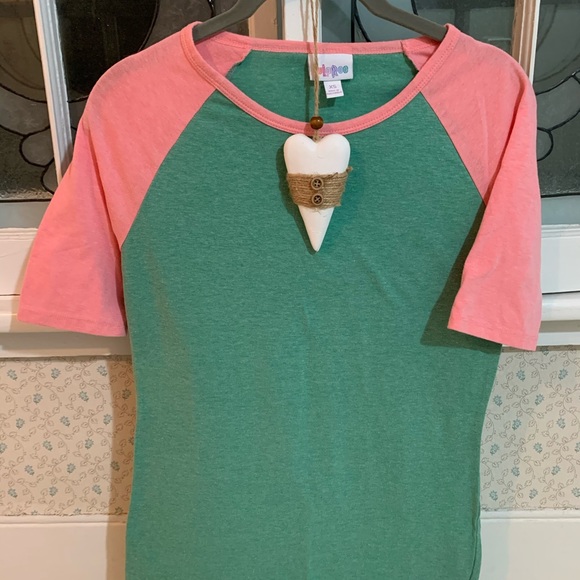 Fitted dresses - Picture 1 of 2